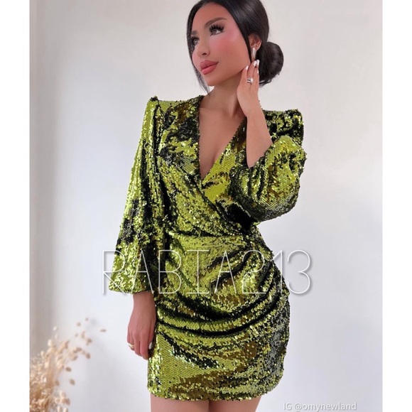 LAST 1!🔥ZARA SEQUIN WRAP DRESS - Picture 3 of 16